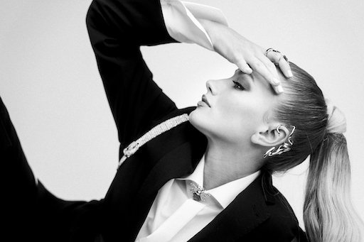 Leony by Singfactory®