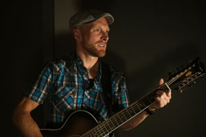 Aufnahme mit Gitarre in der Singfactory